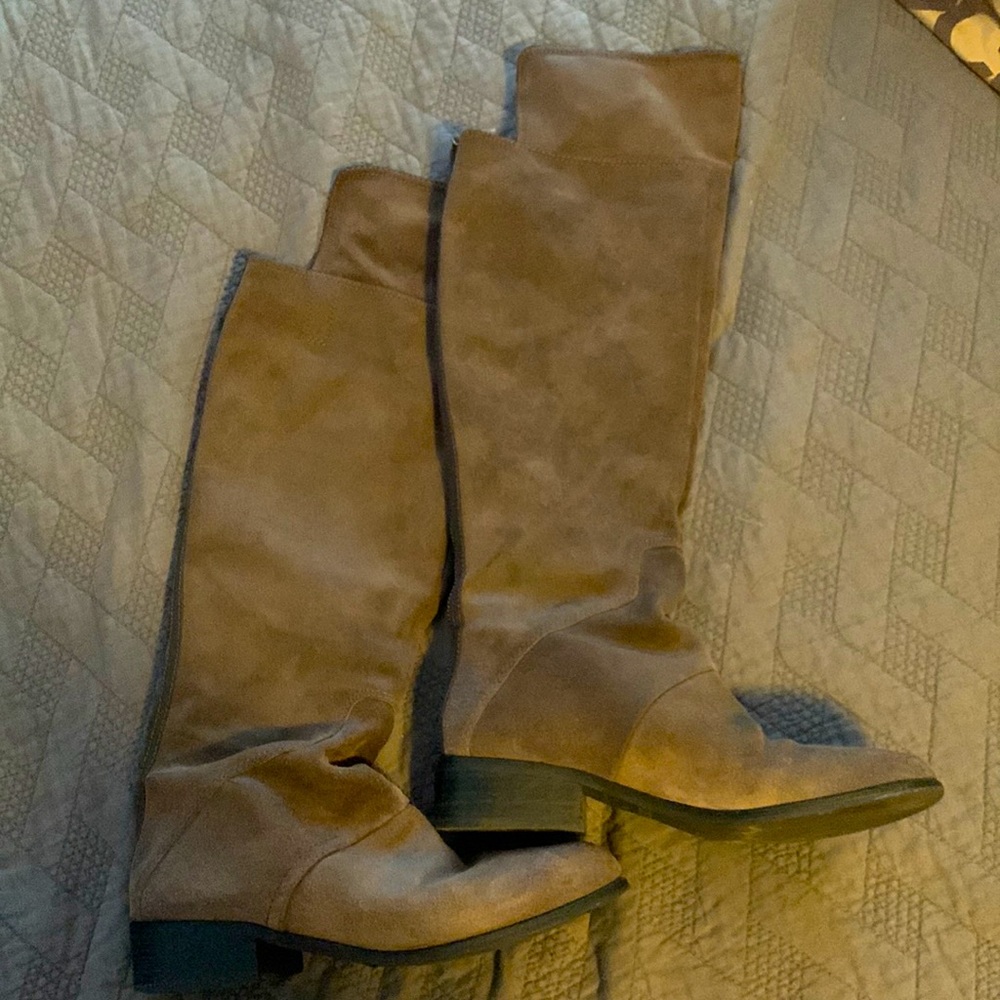 Tall Nine West leather/suede boots!